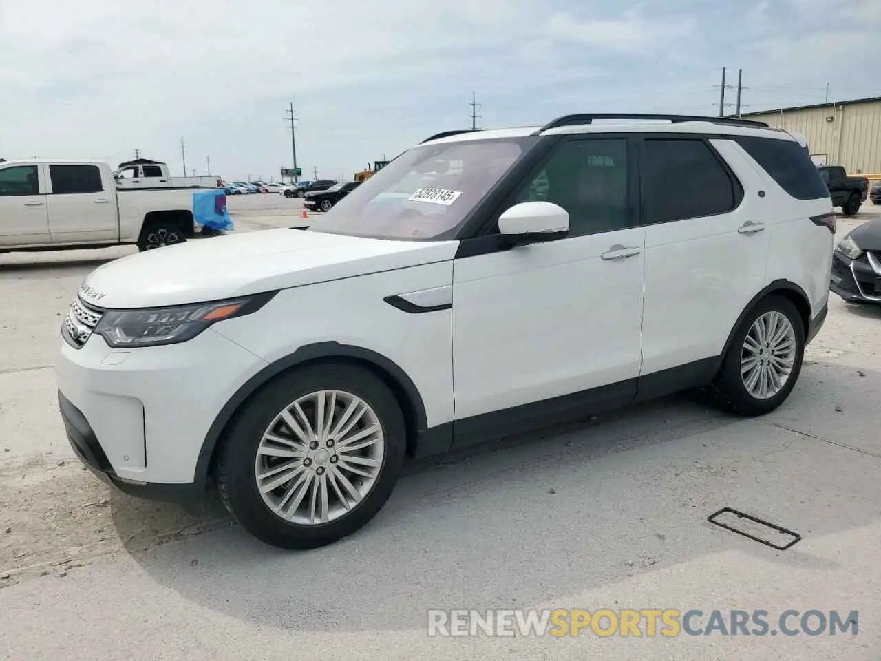 1 Photograph of a damaged car SALRT2RV1K2400335 LAND ROVER DISCOVERY 2019