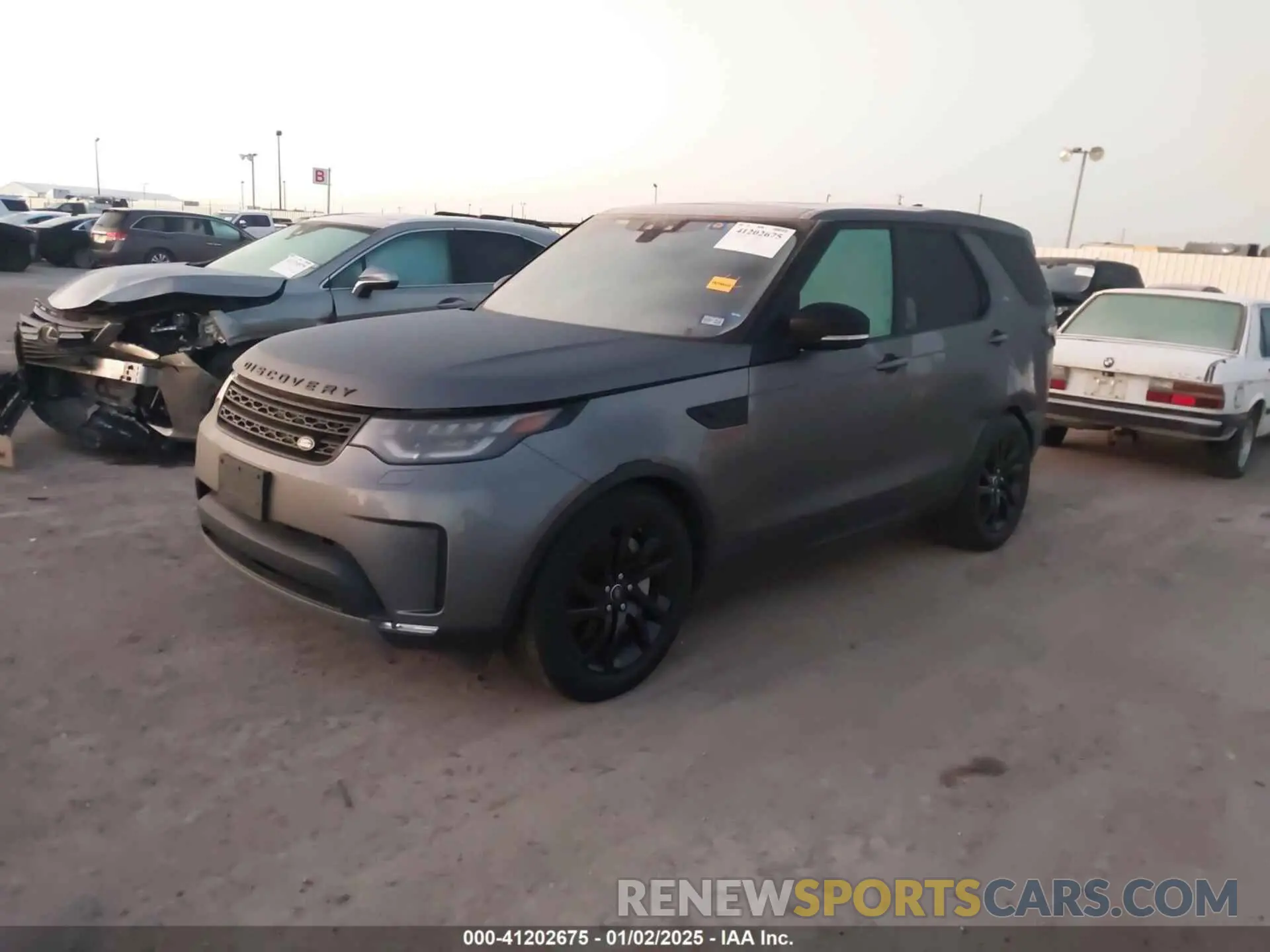 2 Photograph of a damaged car SALRT2RV2K2407830 LAND ROVER DISCOVERY 2019