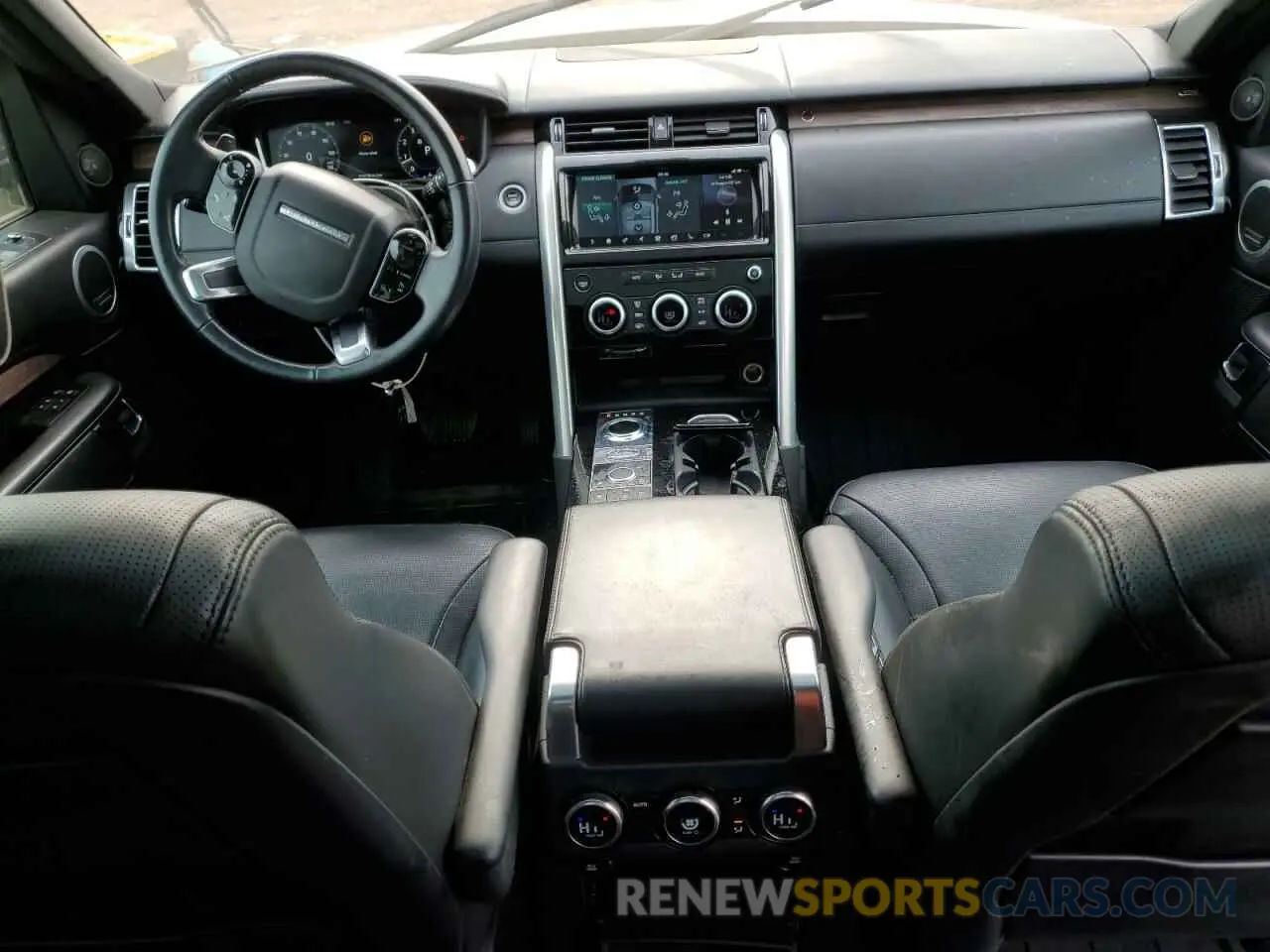 8 Photograph of a damaged car SALRT2RV3K2400921 LAND ROVER DISCOVERY 2019