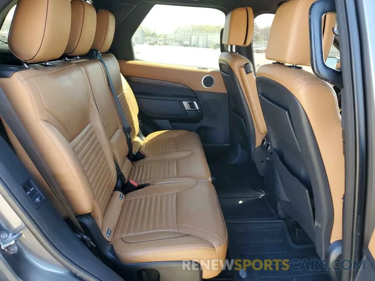 12 Photograph of a damaged car SALRT2RV3K2403446 LAND ROVER DISCOVERY 2019