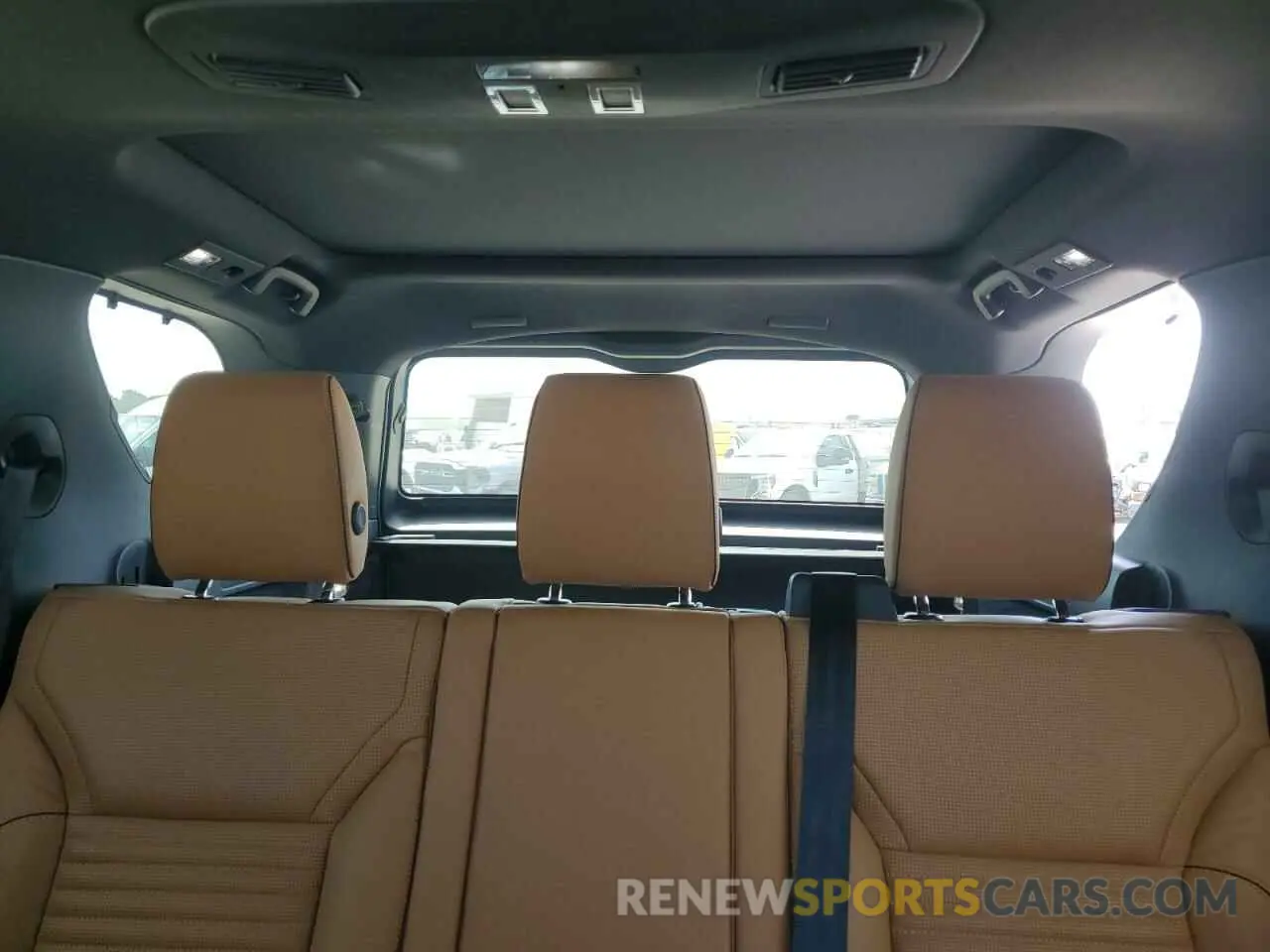 10 Photograph of a damaged car SALRT2RV3KA094809 LAND ROVER DISCOVERY 2019