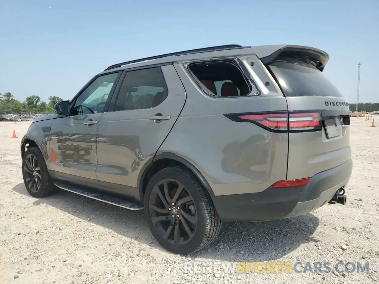 2 Photograph of a damaged car SALRT2RV3KA094809 LAND ROVER DISCOVERY 2019