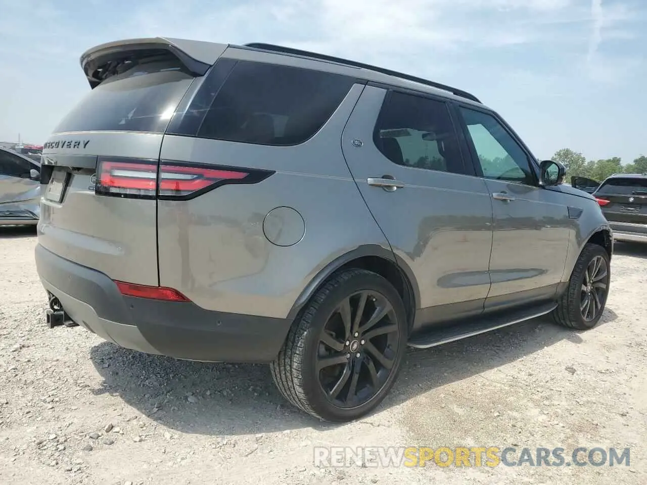 3 Photograph of a damaged car SALRT2RV3KA094809 LAND ROVER DISCOVERY 2019