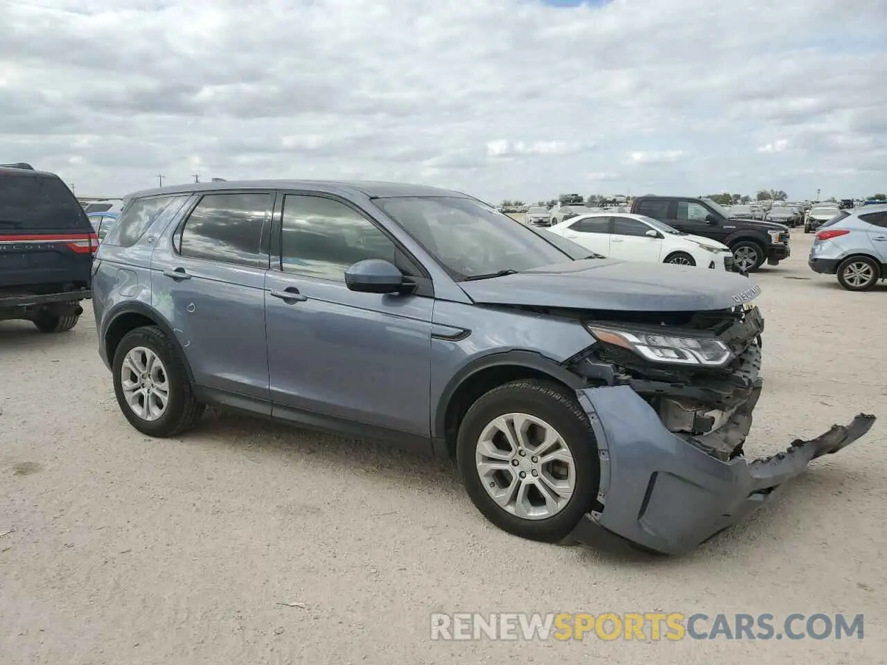 4 Photograph of a damaged car SALCJ2FX2LH879915 LAND ROVER DISCOVERY 2020