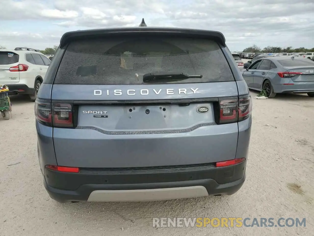 6 Photograph of a damaged car SALCJ2FX2LH879915 LAND ROVER DISCOVERY 2020