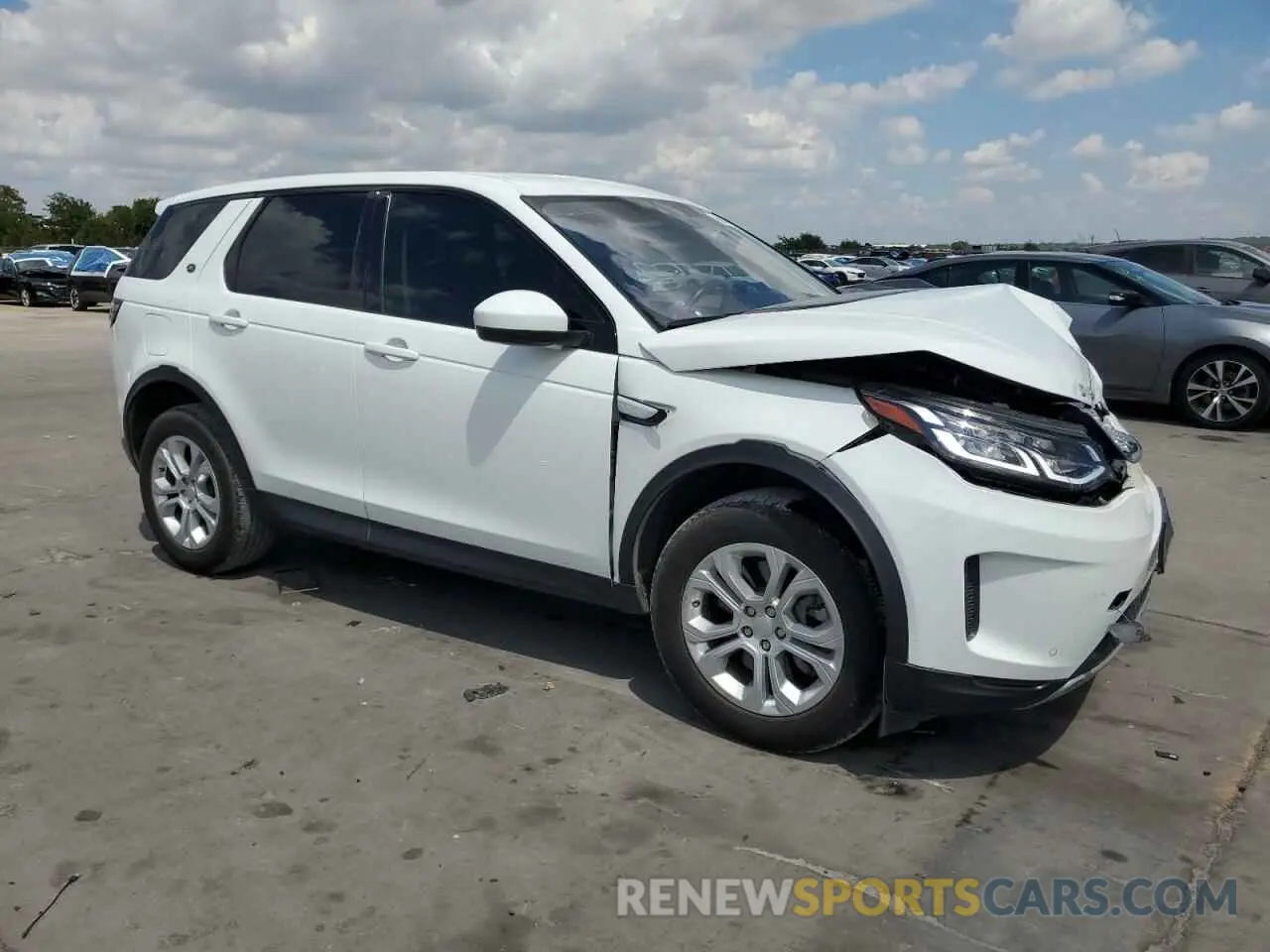 4 Photograph of a damaged car SALCJ2FX5LH860971 LAND ROVER DISCOVERY 2020