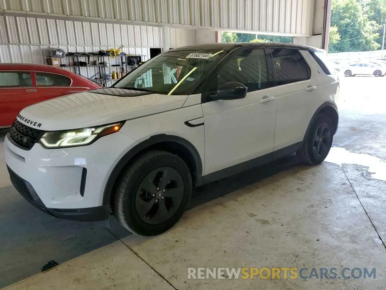 1 Photograph of a damaged car SALCJ2FX7LH847199 LAND ROVER DISCOVERY 2020