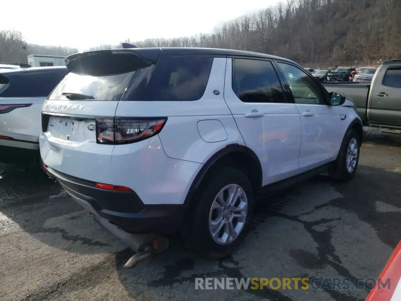 4 Photograph of a damaged car SALCJ2FX8LH852072 LAND ROVER DISCOVERY 2020