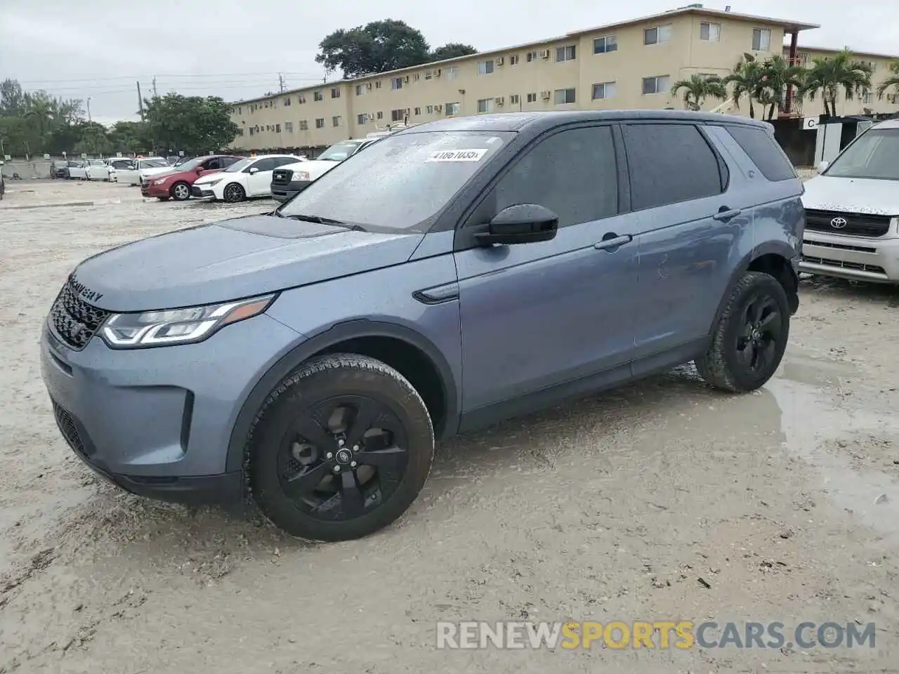 1 Photograph of a damaged car SALCJ2FX8LH861709 LAND ROVER DISCOVERY 2020