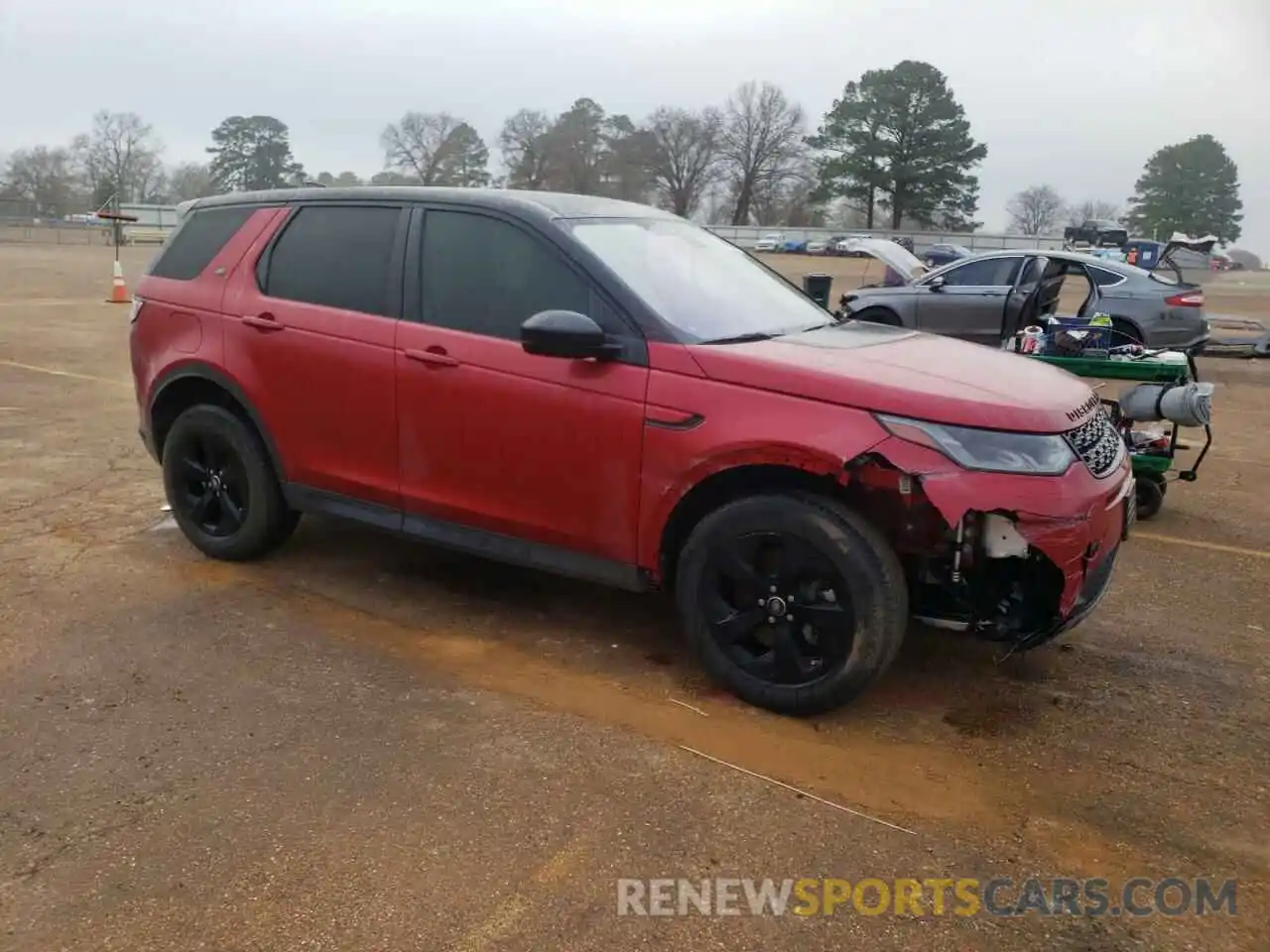 4 Photograph of a damaged car SALCJ2FX9LH837435 LAND ROVER DISCOVERY 2020