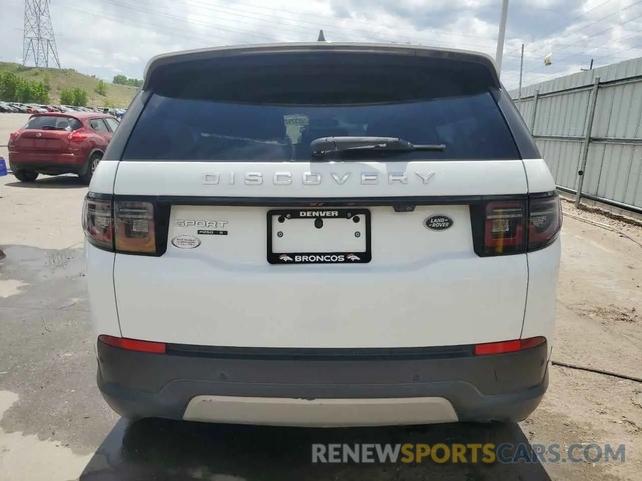 6 Photograph of a damaged car SALCJ2FXXLH850744 LAND ROVER DISCOVERY 2020