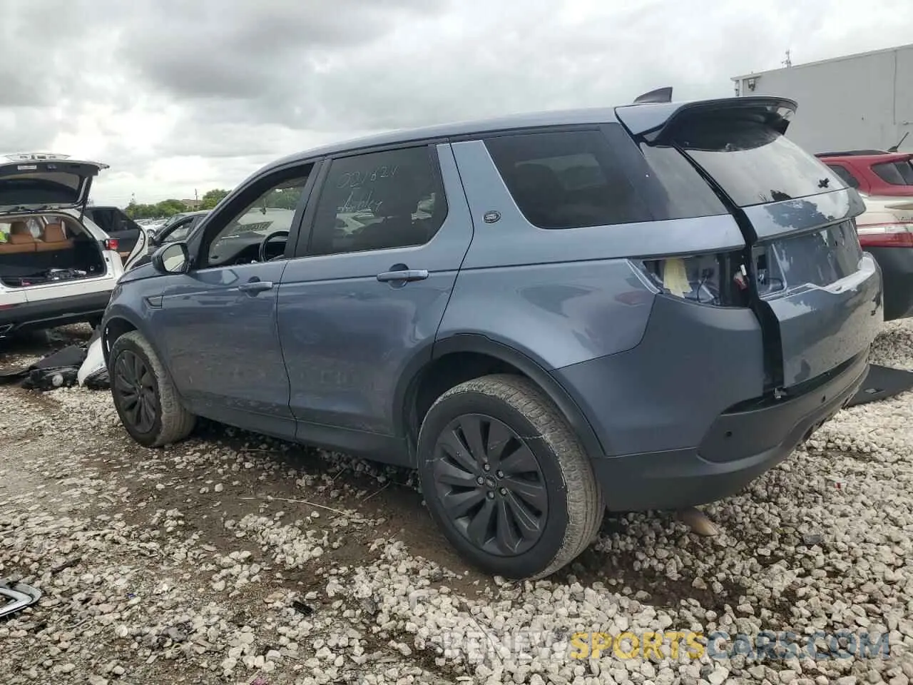 2 Photograph of a damaged car SALCK2FX0LH835571 LAND ROVER DISCOVERY 2020