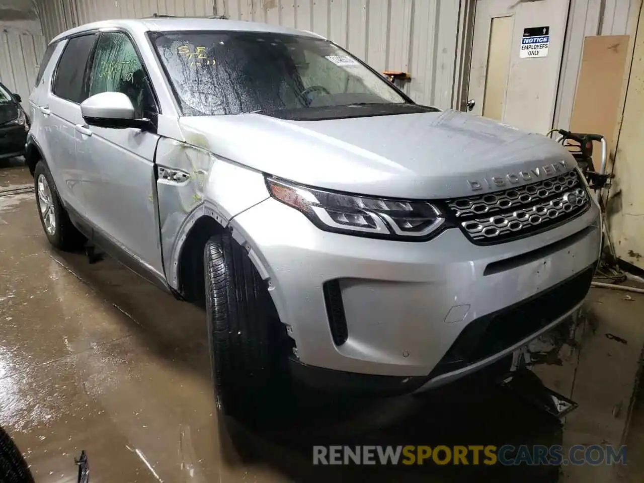 1 Photograph of a damaged car SALCK2FX4LH846735 LAND ROVER DISCOVERY 2020