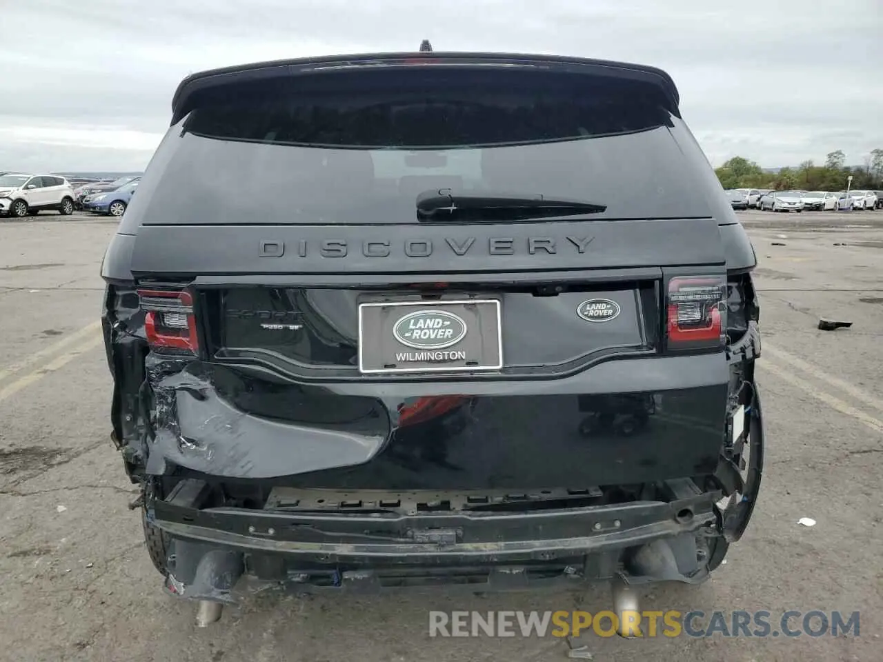 6 Photograph of a damaged car SALCL2FX1LH833311 LAND ROVER DISCOVERY 2020