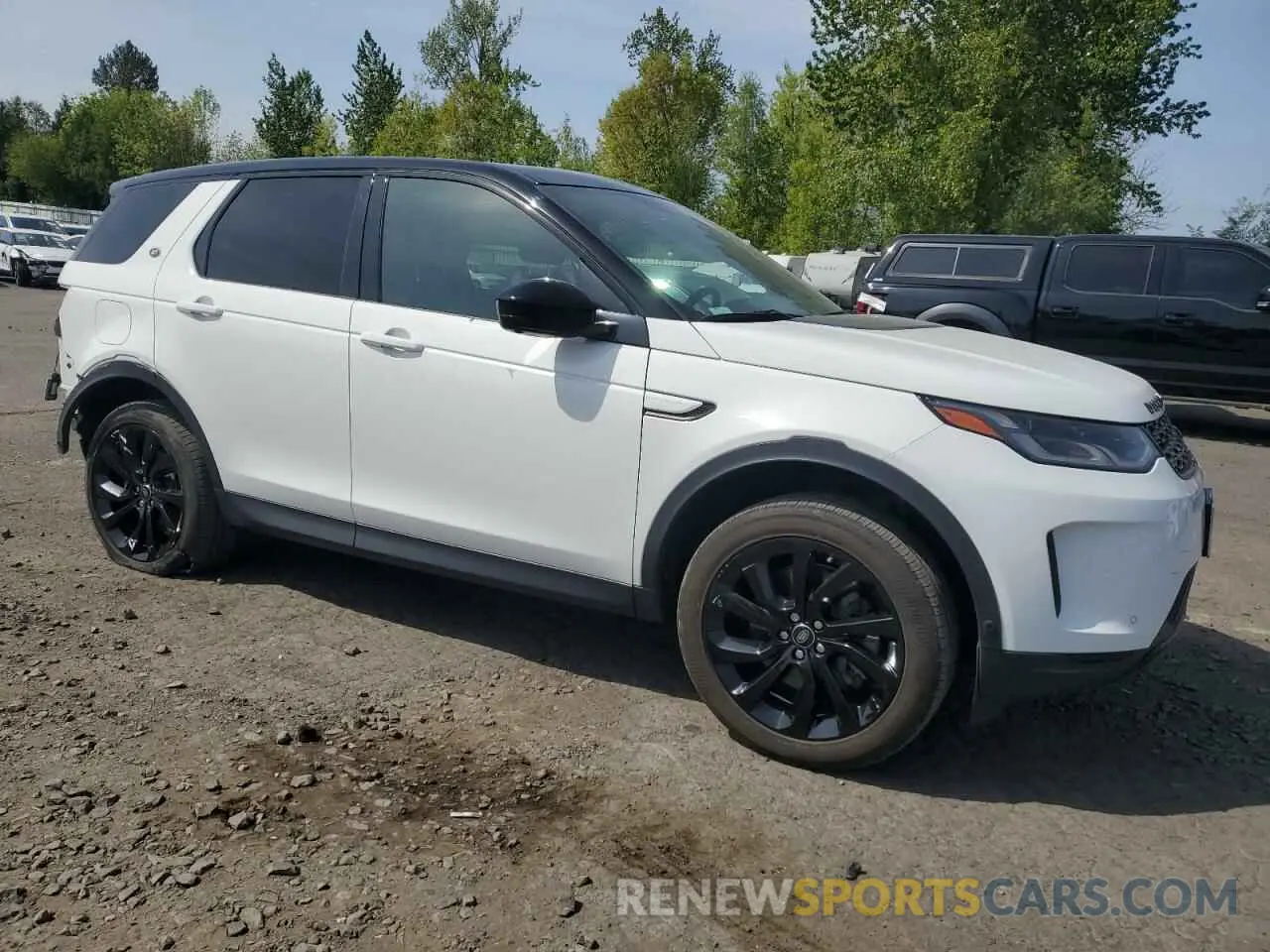 4 Photograph of a damaged car SALCP2FX0LH868331 LAND ROVER DISCOVERY 2020