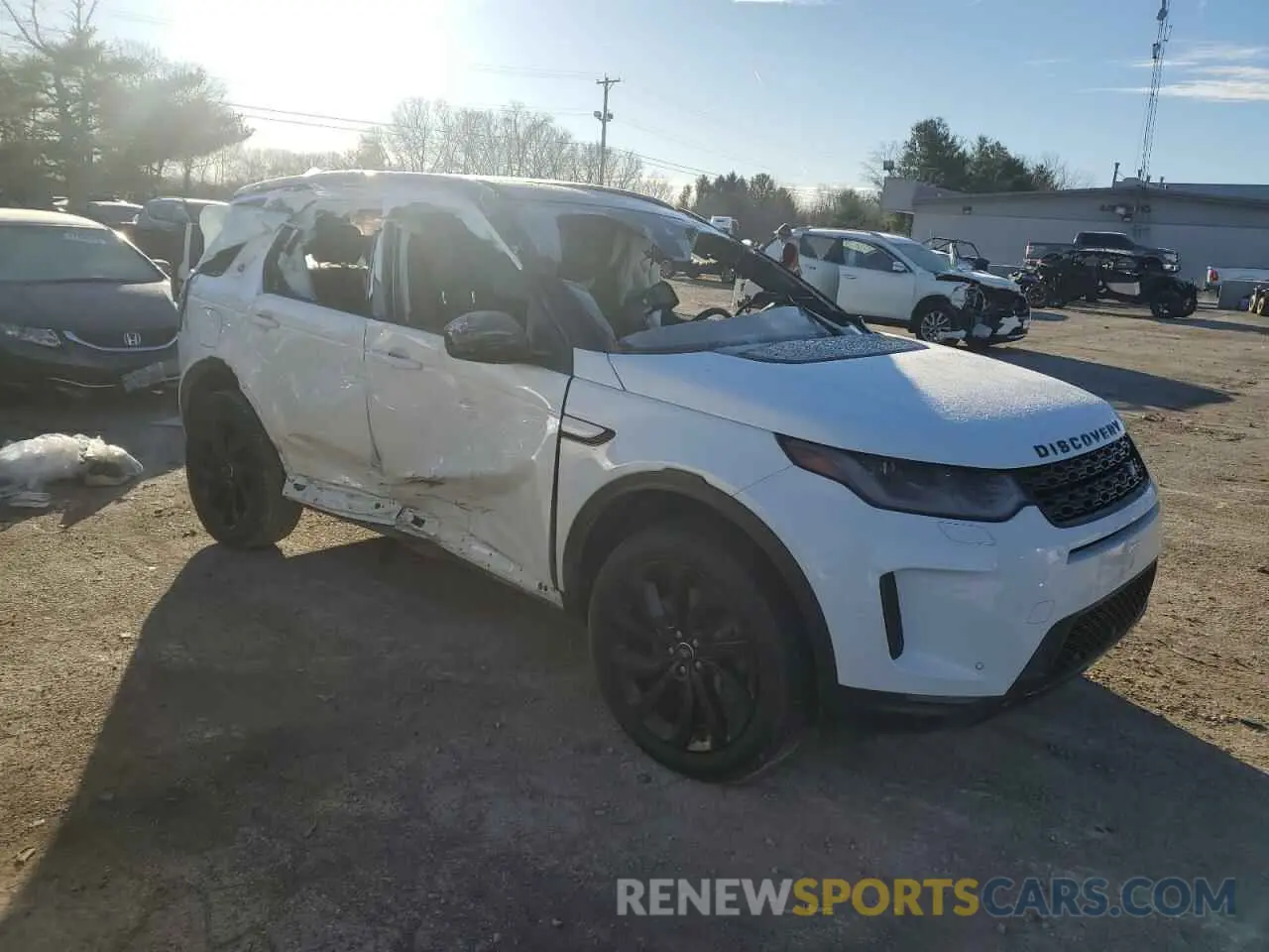 4 Photograph of a damaged car SALCP2FX1LH860772 LAND ROVER DISCOVERY 2020