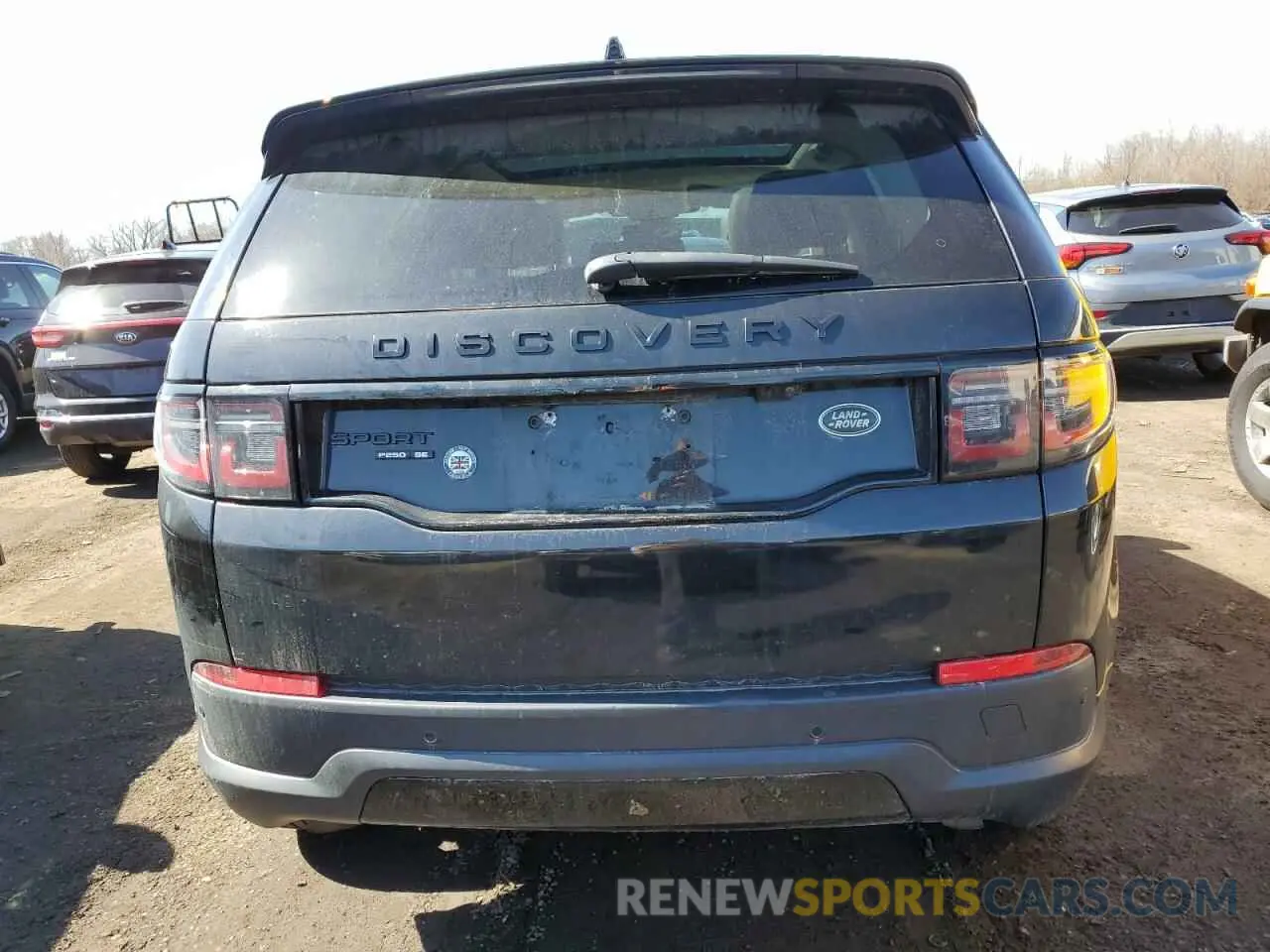 6 Photograph of a damaged car SALCP2FX8LH843922 LAND ROVER DISCOVERY 2020