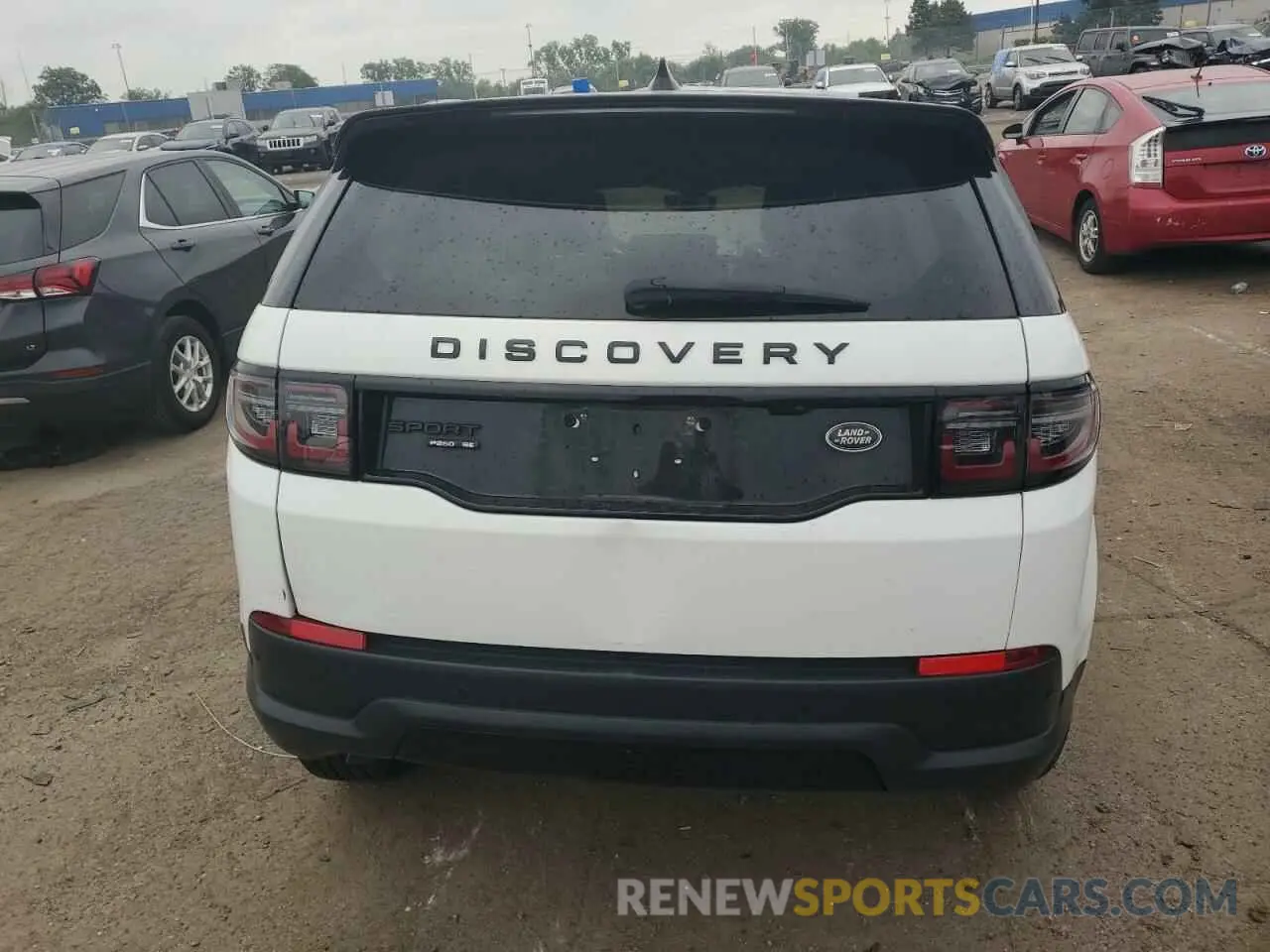 6 Photograph of a damaged car SALCP2FXXLH860768 LAND ROVER DISCOVERY 2020