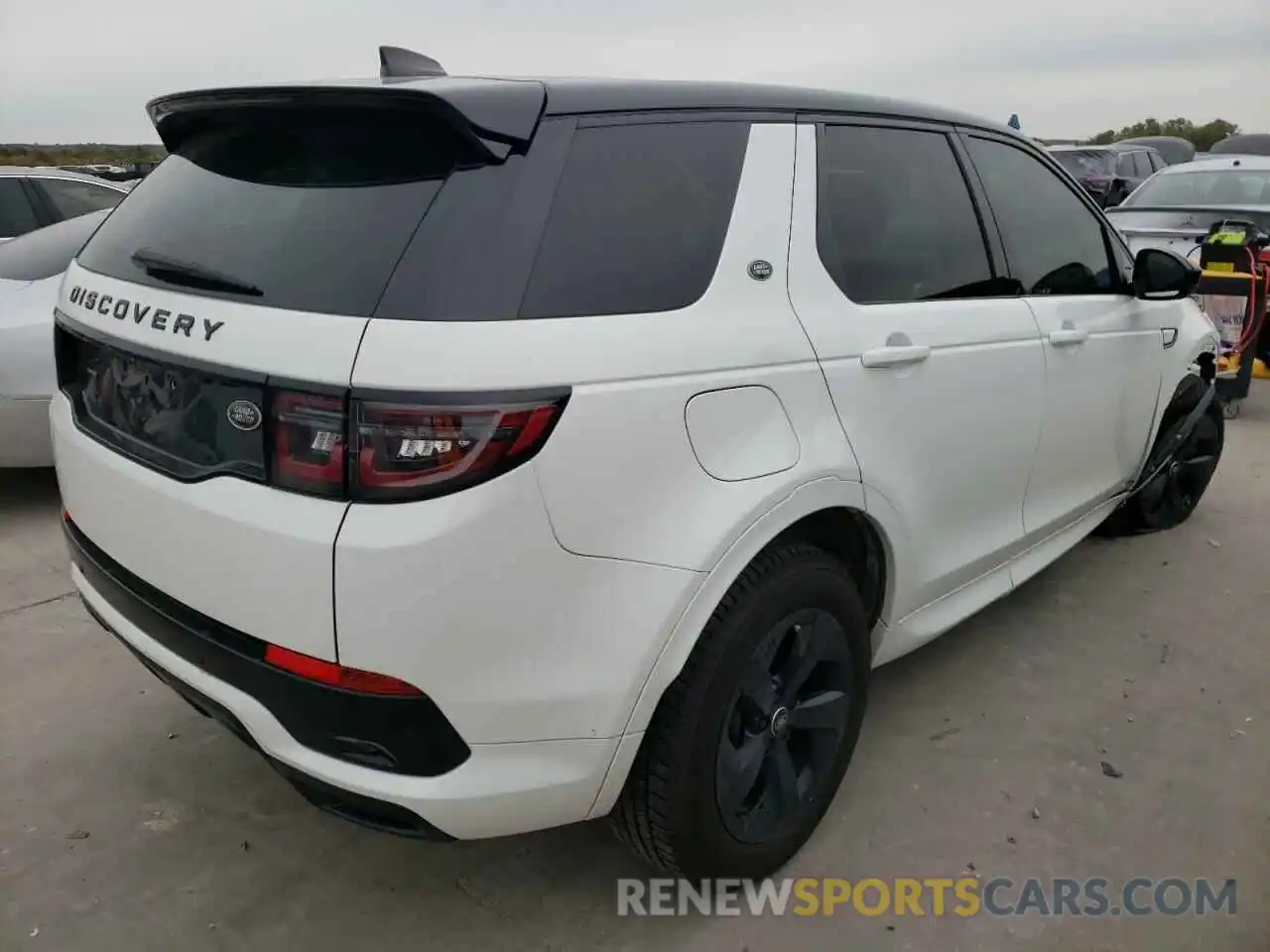 3 Photograph of a damaged car SALCT2FX5LH847101 LAND ROVER DISCOVERY 2020