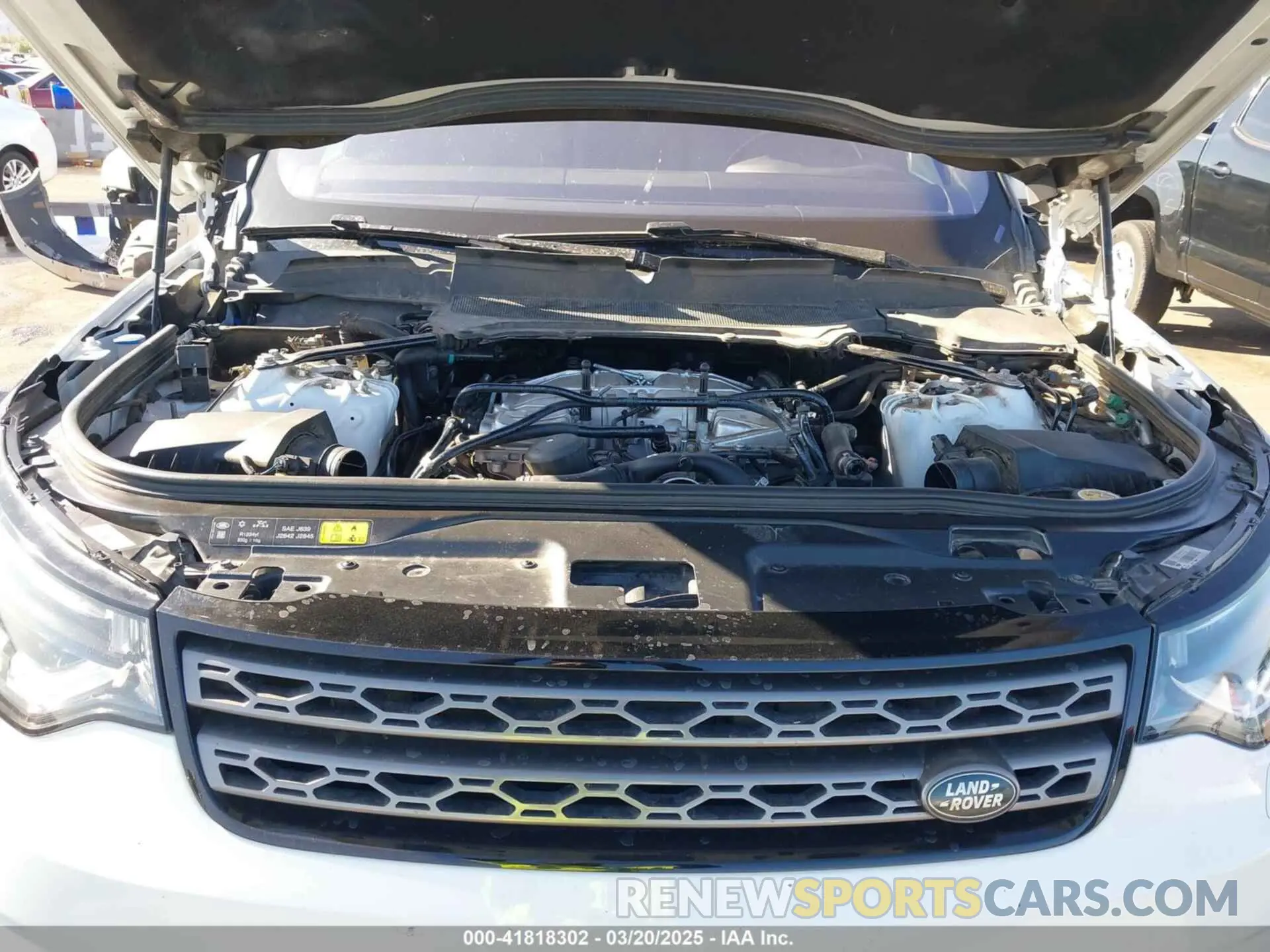 10 Photograph of a damaged car SALRG2RV0L2421943 LAND ROVER DISCOVERY 2020