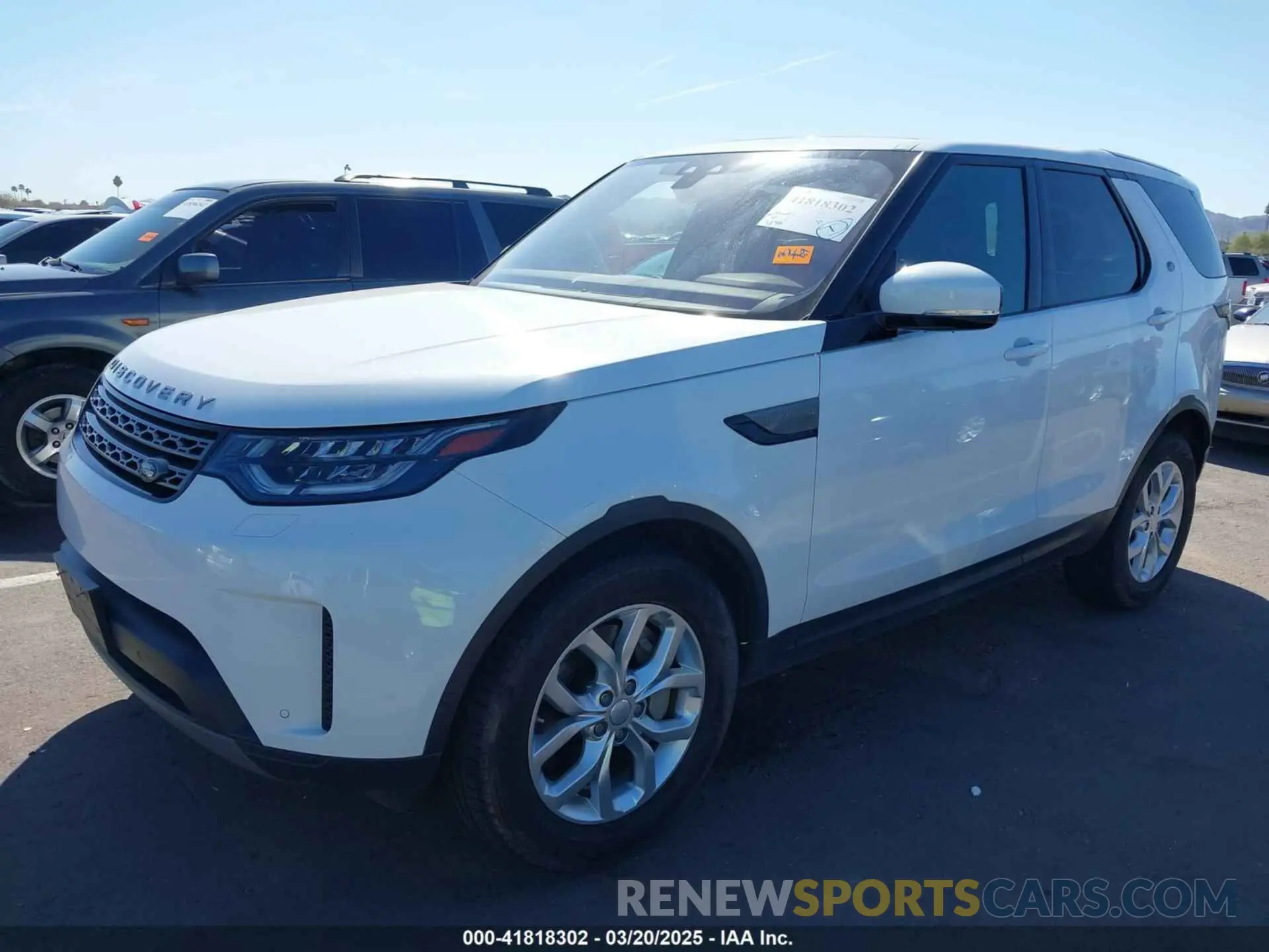 2 Photograph of a damaged car SALRG2RV0L2421943 LAND ROVER DISCOVERY 2020