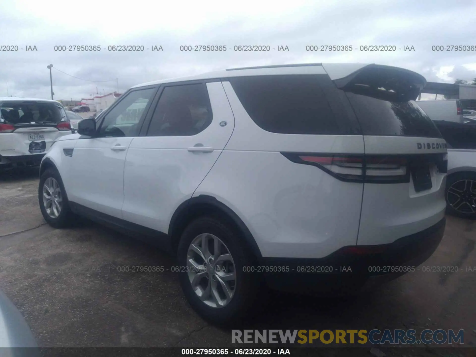 3 Photograph of a damaged car SALRG2RV2L2425475 LAND ROVER DISCOVERY 2020