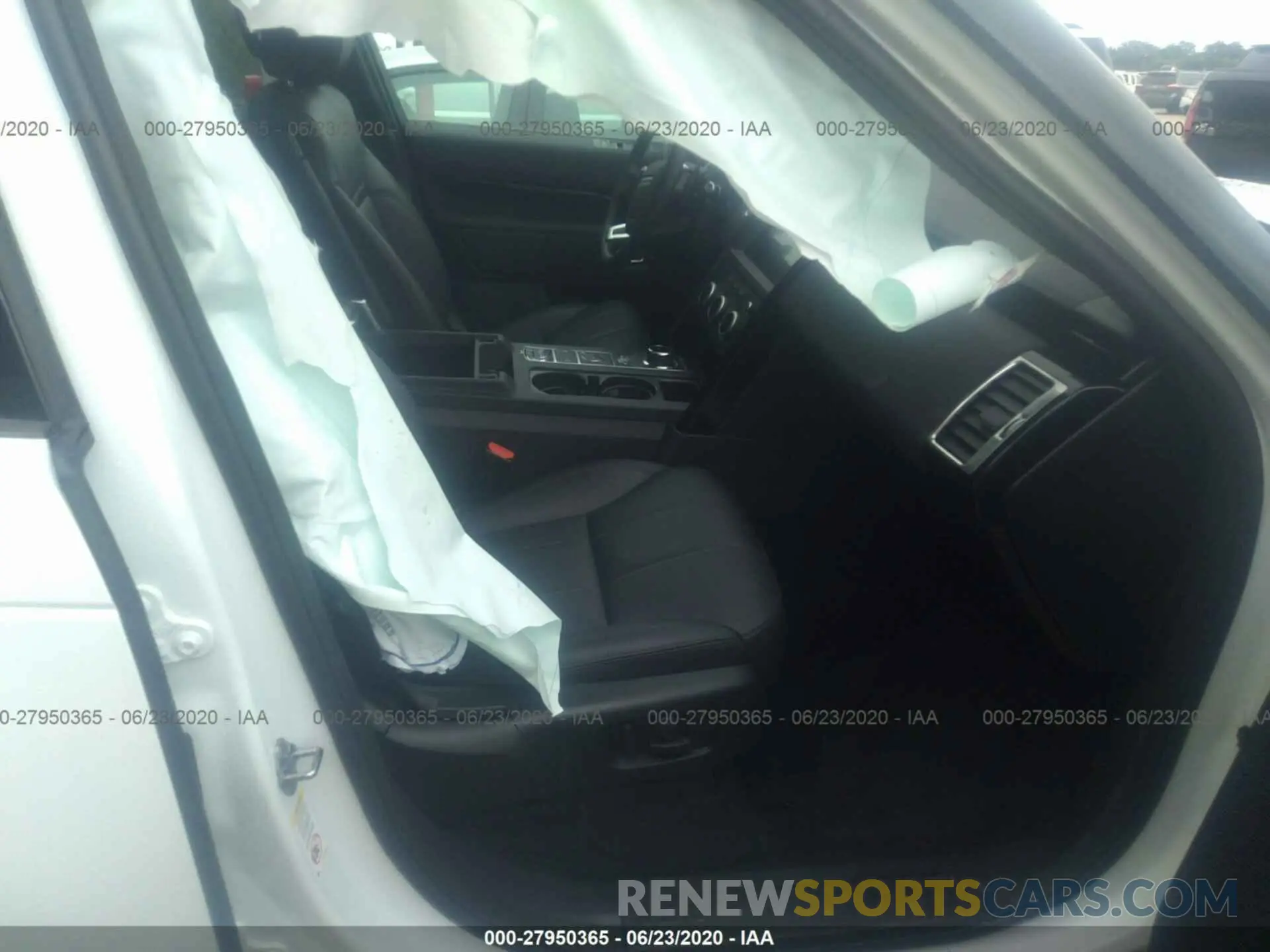 5 Photograph of a damaged car SALRG2RV2L2425475 LAND ROVER DISCOVERY 2020