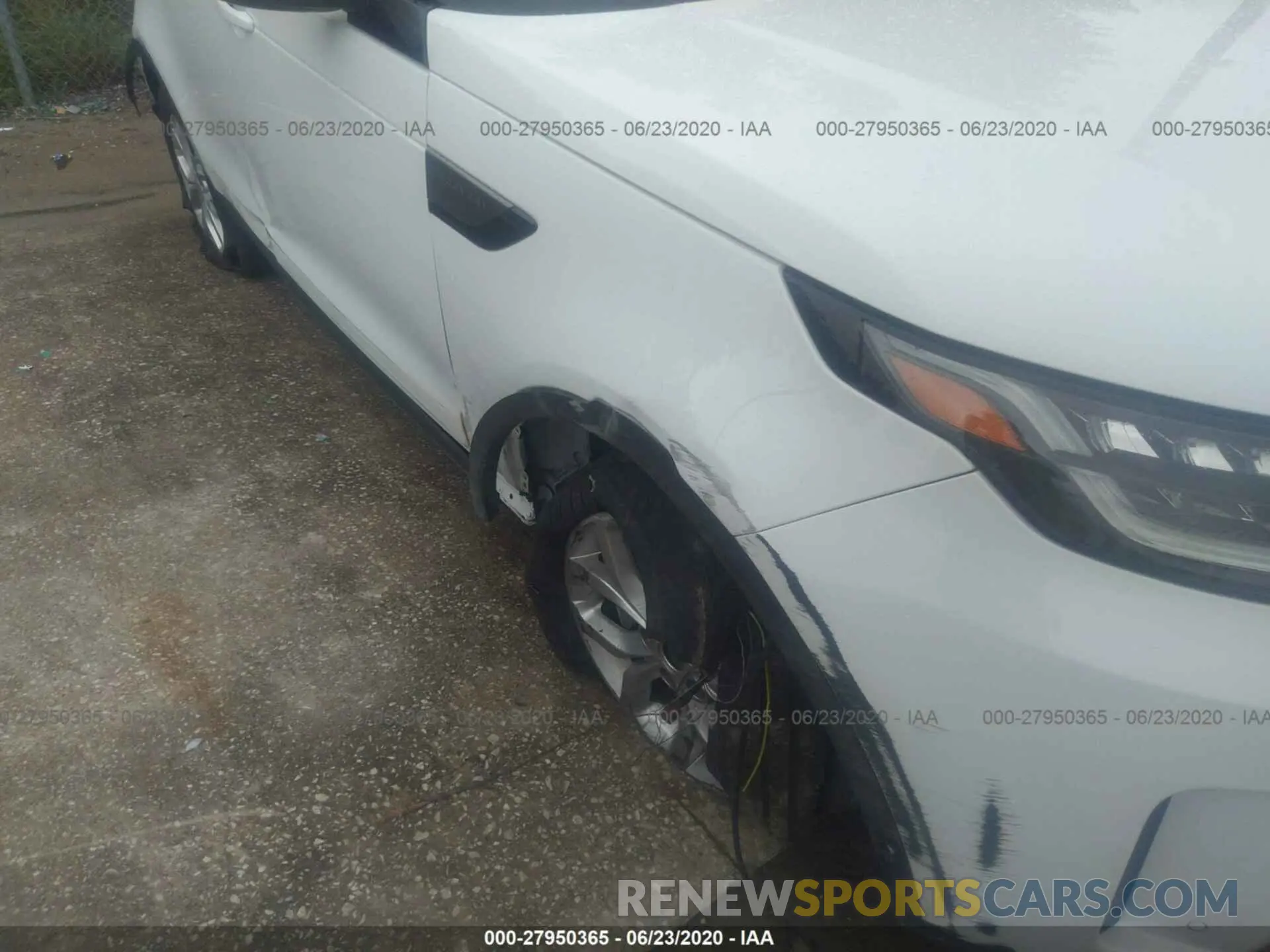 6 Photograph of a damaged car SALRG2RV2L2425475 LAND ROVER DISCOVERY 2020