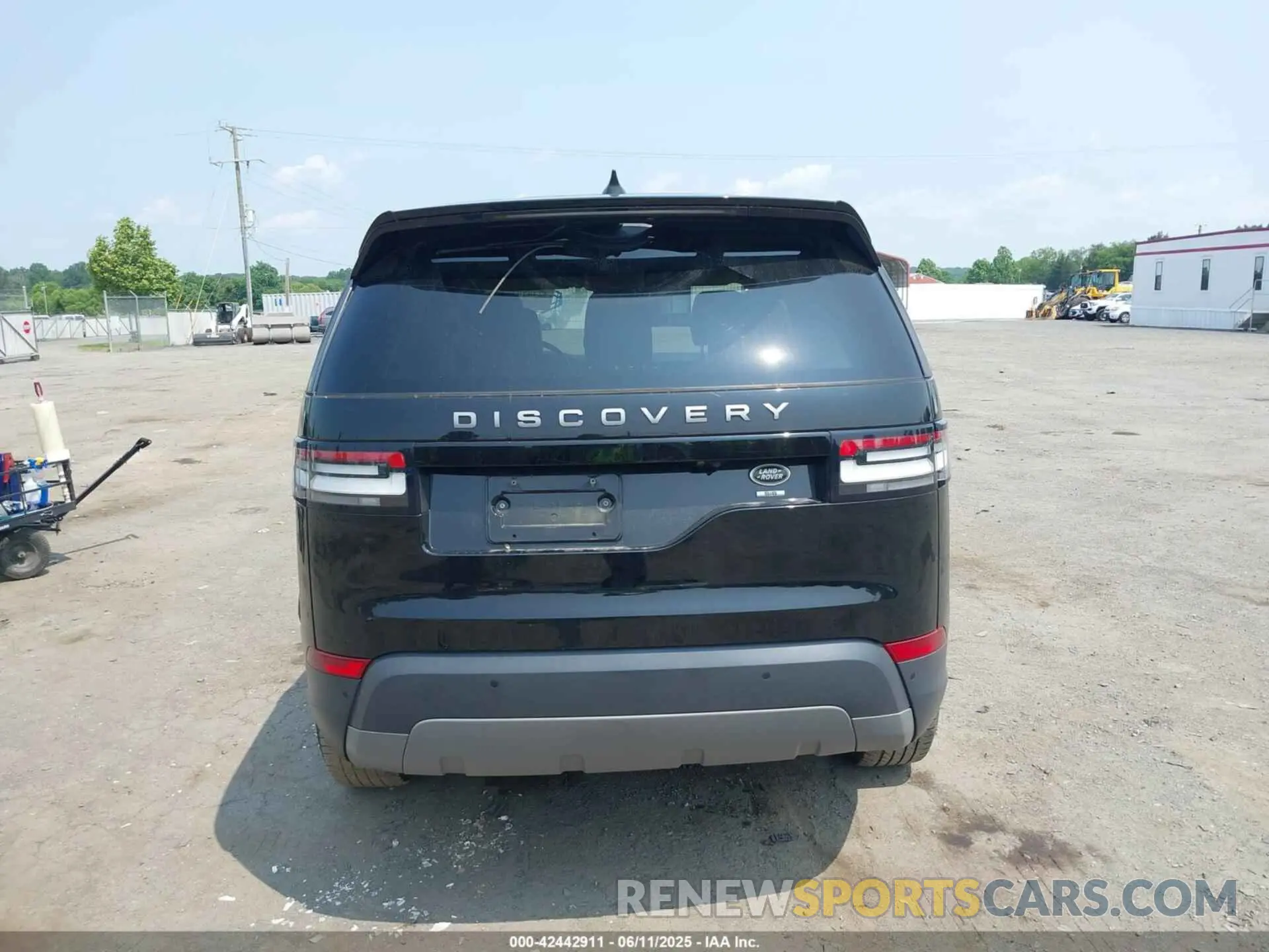 16 Photograph of a damaged car SALRG2RV4L2429365 LAND ROVER DISCOVERY 2020