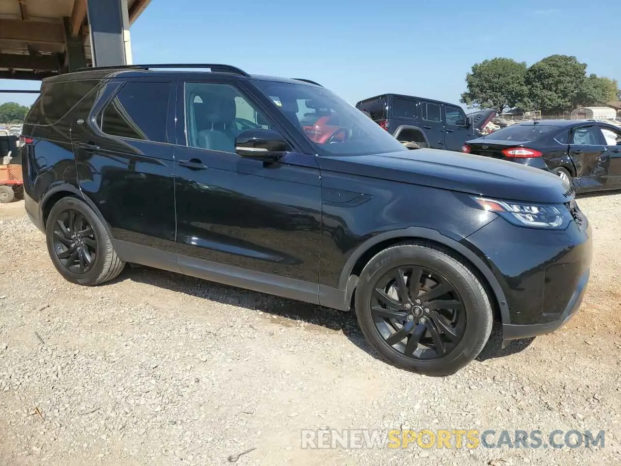 4 Photograph of a damaged car SALRG2RV4L2431312 LAND ROVER DISCOVERY 2020