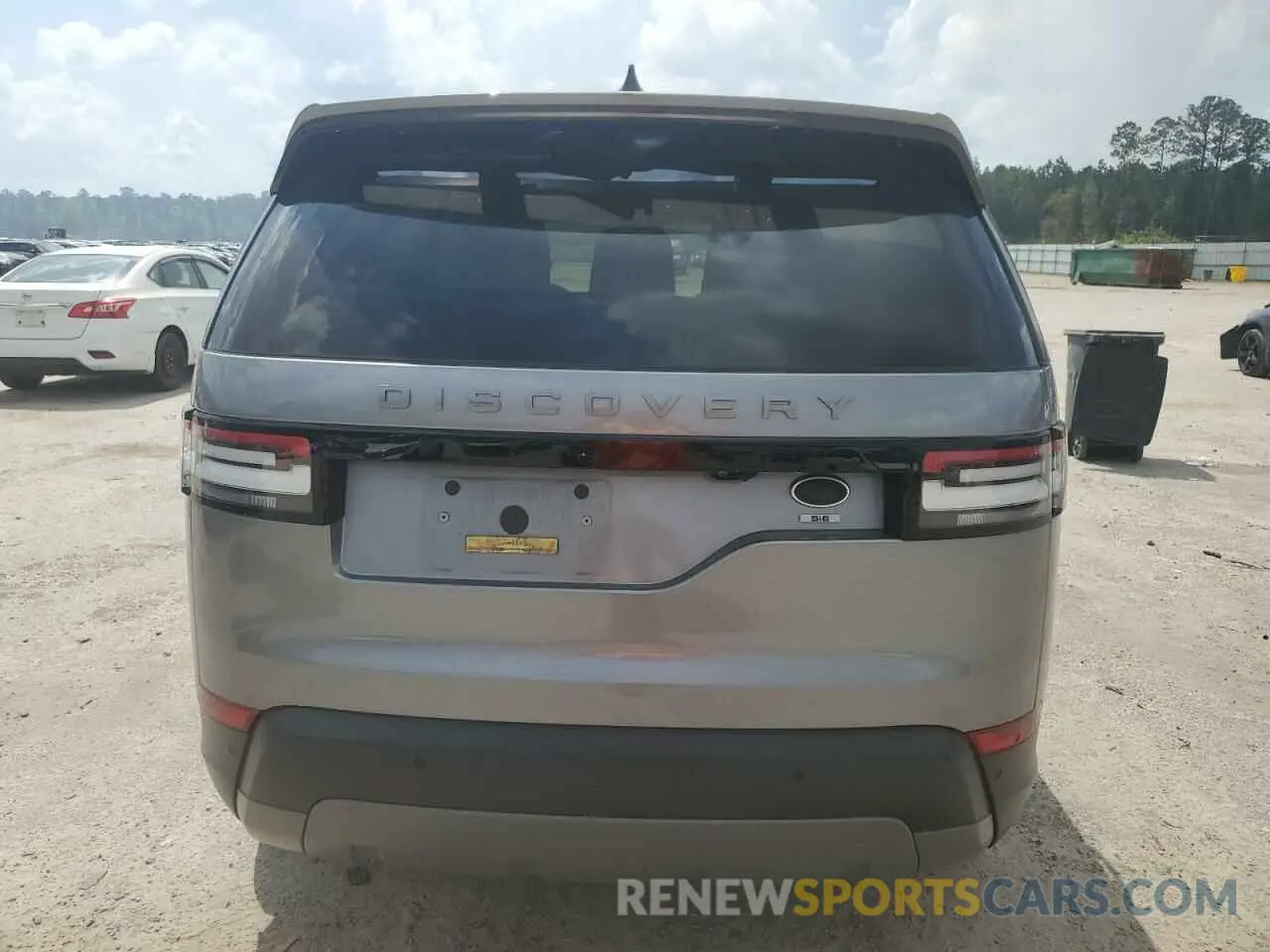 6 Photograph of a damaged car SALRG2RV5L2418195 LAND ROVER DISCOVERY 2020