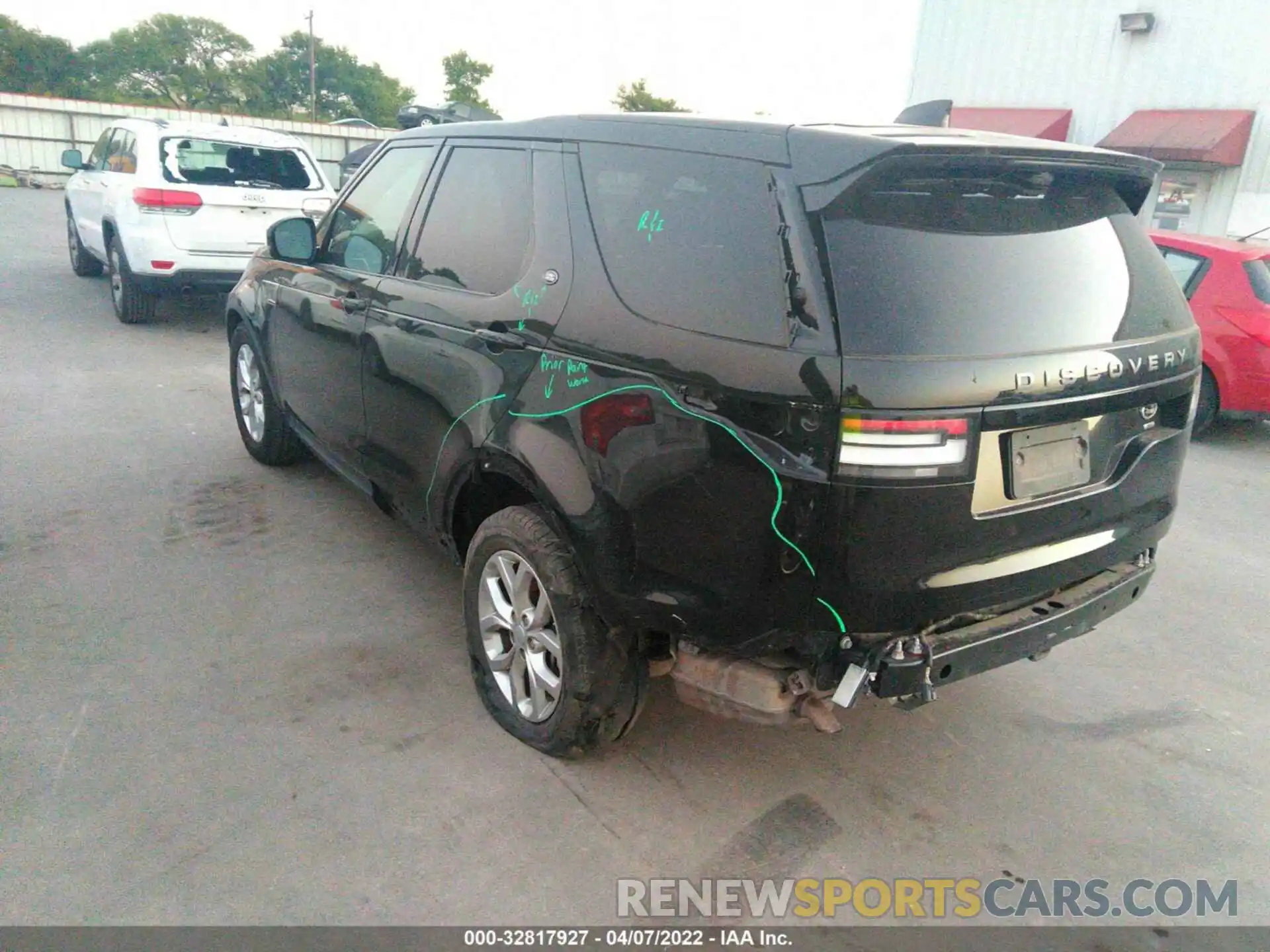 3 Photograph of a damaged car SALRG2RV6L2423356 LAND ROVER DISCOVERY 2020