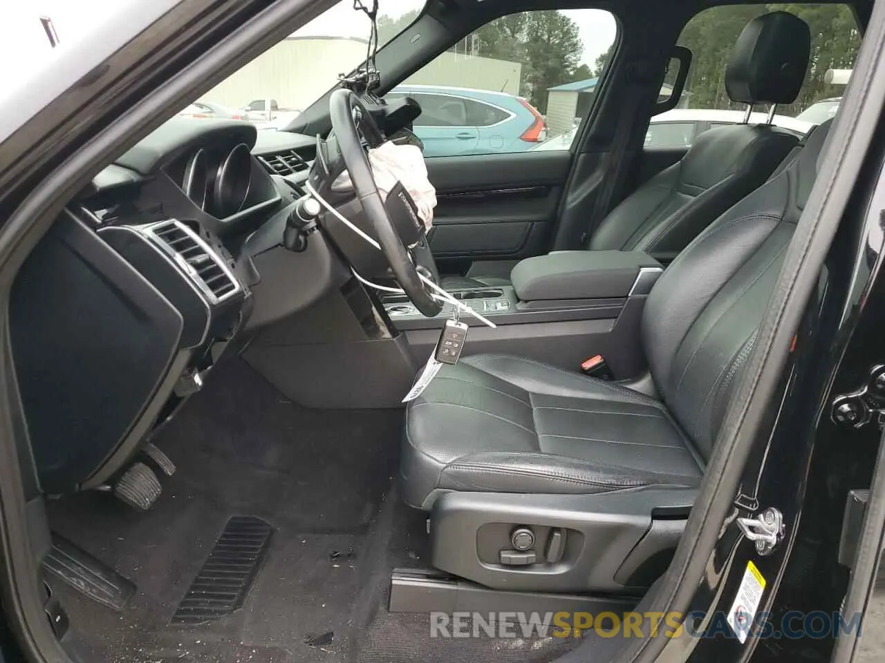 7 Photograph of a damaged car SALRG2RV6L2425916 LAND ROVER DISCOVERY 2020