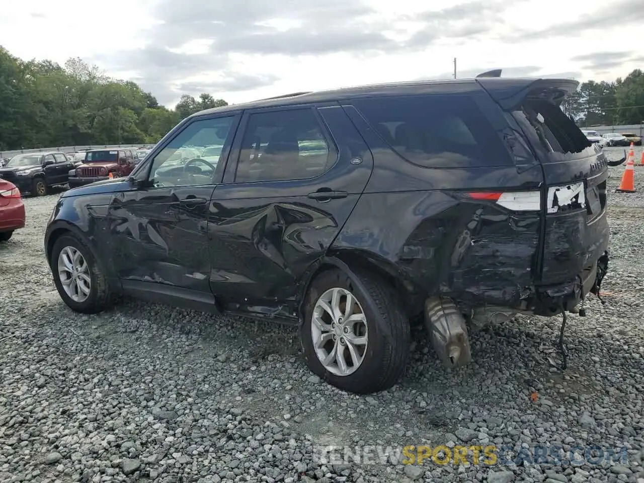 2 Photograph of a damaged car SALRG2RV8L2425979 LAND ROVER DISCOVERY 2020