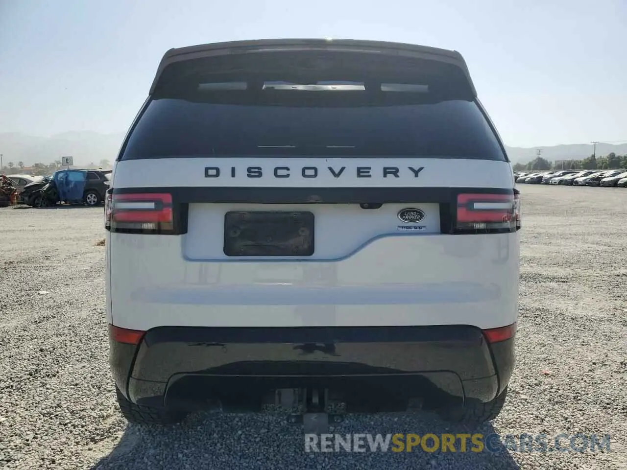 6 Photograph of a damaged car SALRR2RV0L2432824 LAND ROVER DISCOVERY 2020
