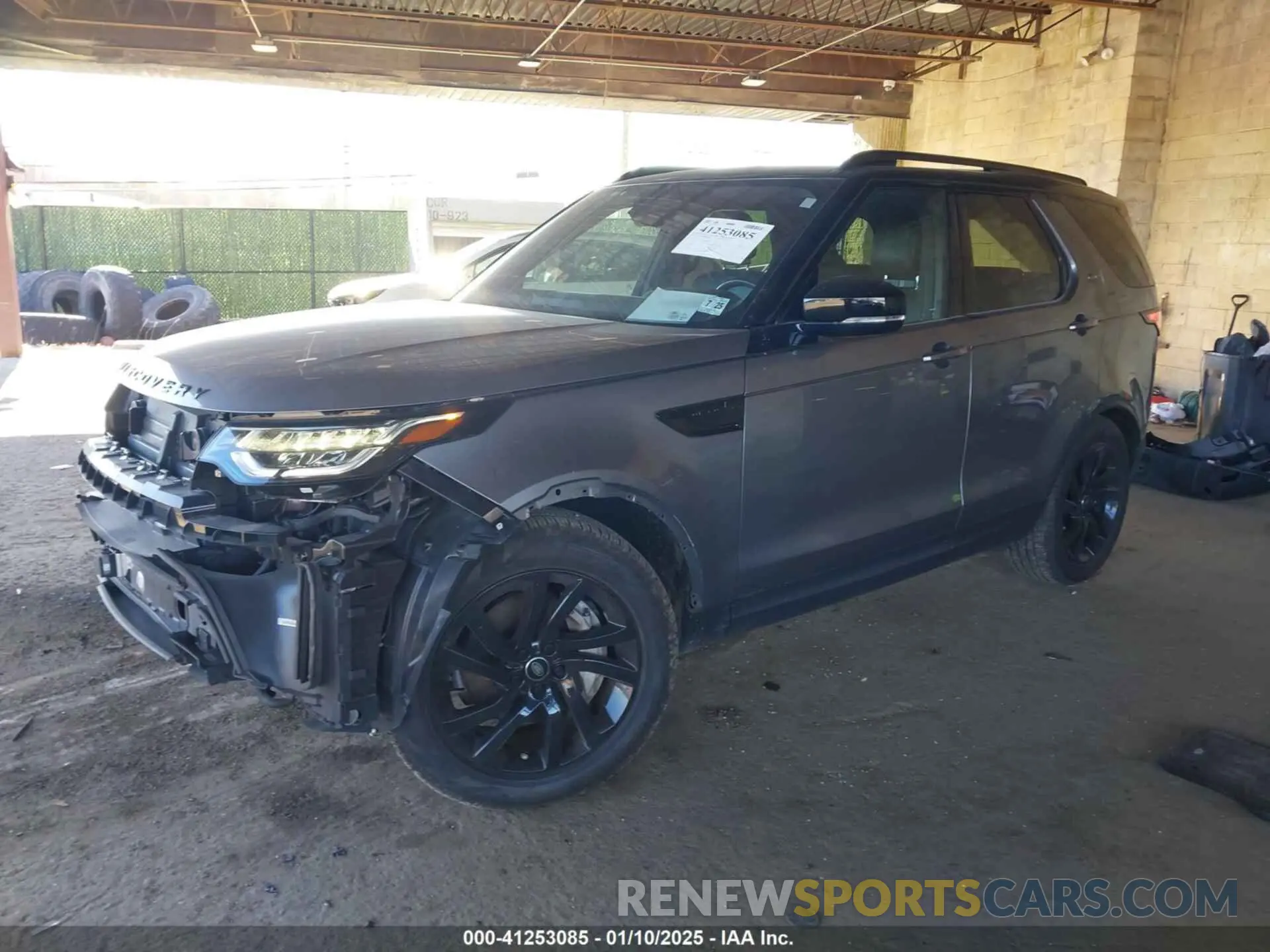 2 Photograph of a damaged car SALRR2RV9L2427251 LAND ROVER DISCOVERY 2020