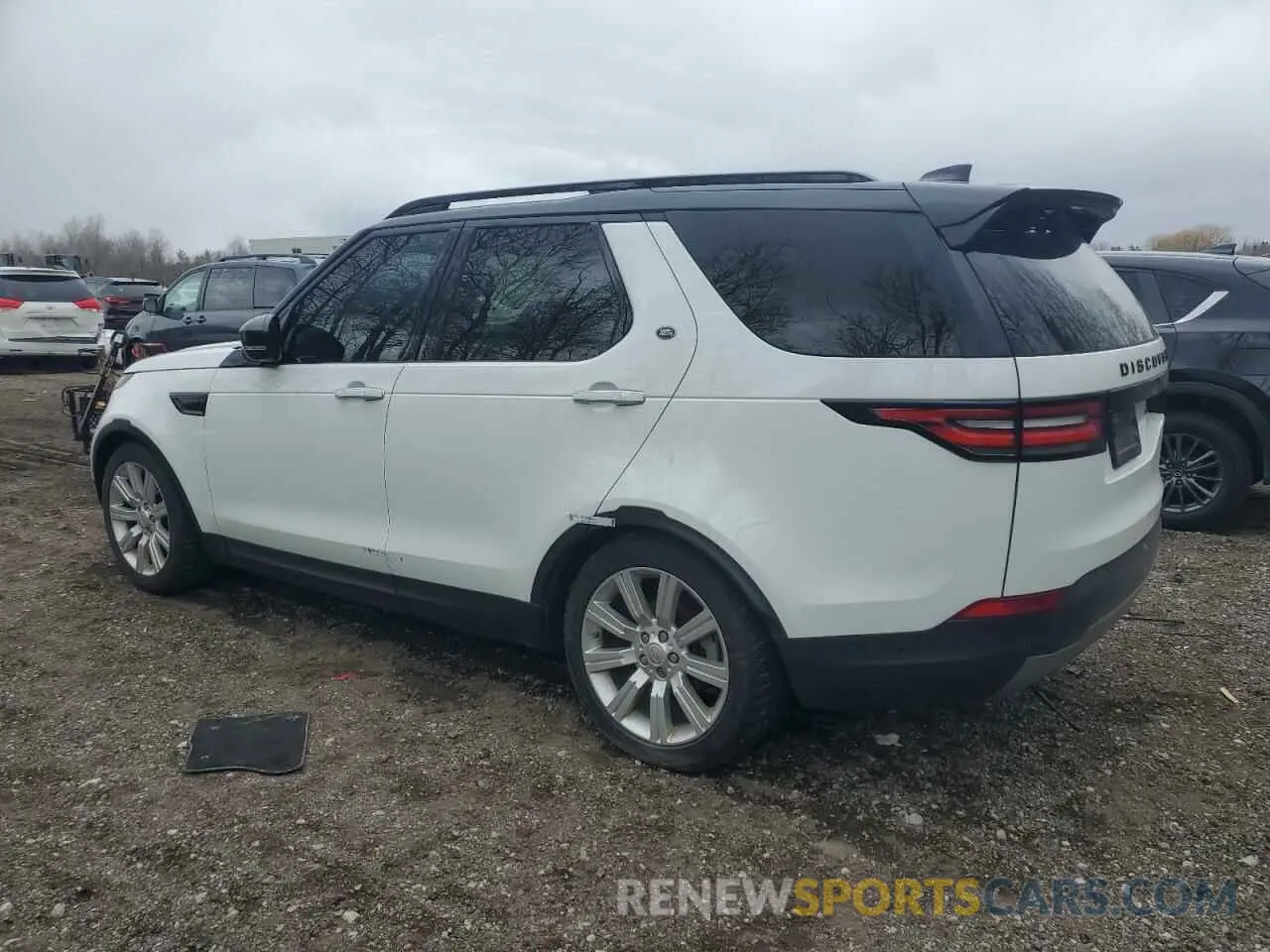 2 Photograph of a damaged car SALRT2RK9L2437222 LAND ROVER DISCOVERY 2020