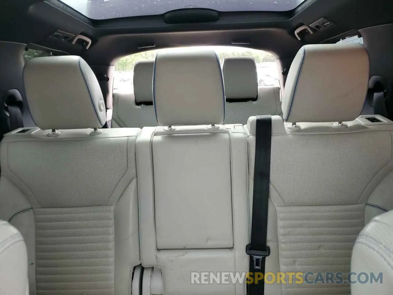 10 Photograph of a damaged car SALRT2RV6L2432375 LAND ROVER DISCOVERY 2020