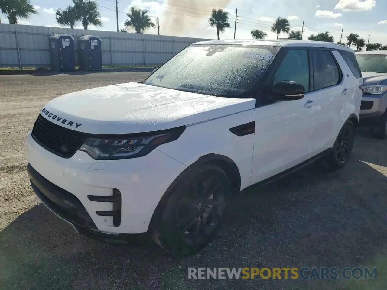 1 Photograph of a damaged car SALRU2RV0L2414922 LAND ROVER DISCOVERY 2020