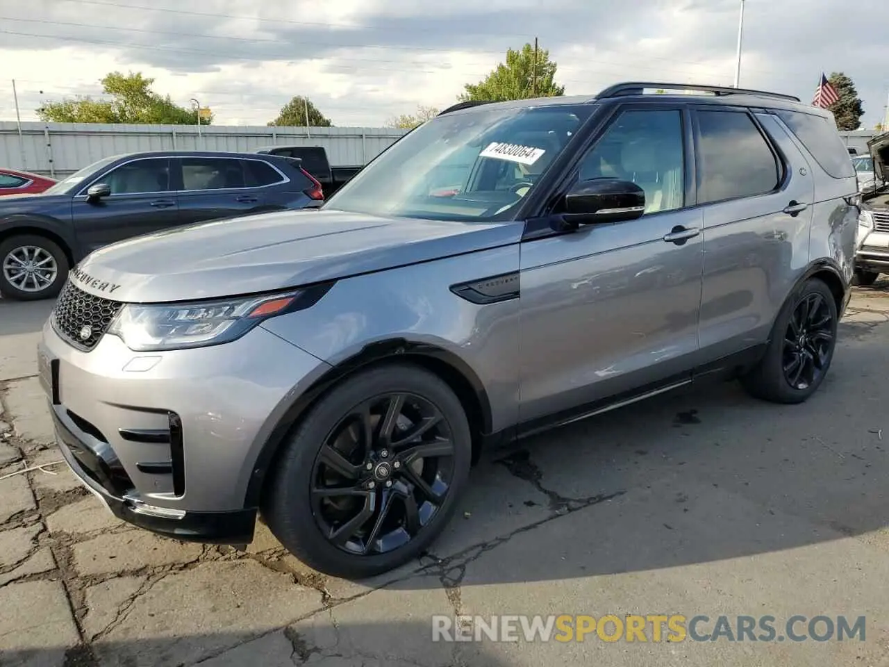1 Photograph of a damaged car SALRU2RV1L2421359 LAND ROVER DISCOVERY 2020