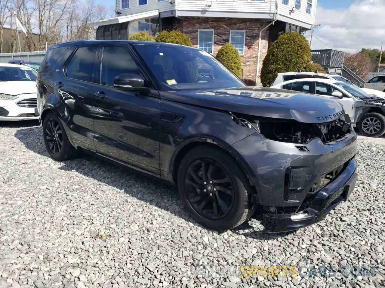 4 Photograph of a damaged car SALRU2RV1L2442129 LAND ROVER DISCOVERY 2020