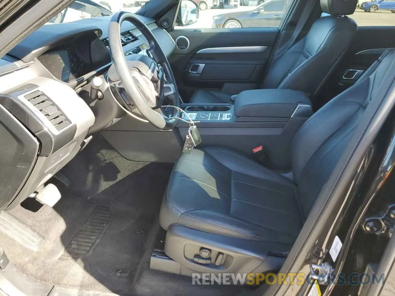 7 Photograph of a damaged car SALRU2RV2L2435965 LAND ROVER DISCOVERY 2020