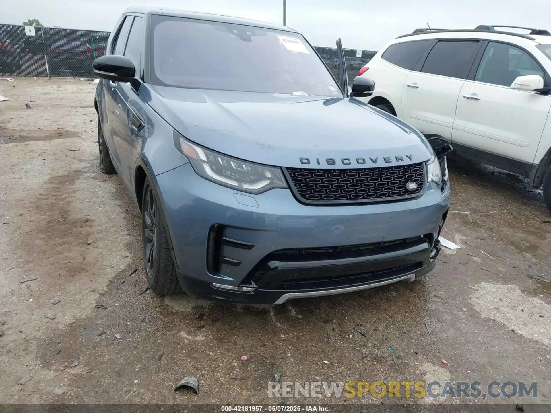 1 Photograph of a damaged car SALRU2RV3L2420598 LAND ROVER DISCOVERY 2020