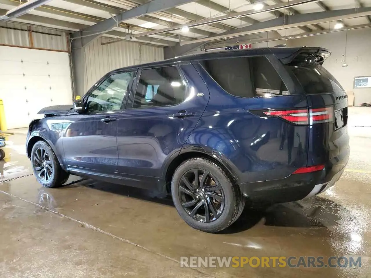 2 Photograph of a damaged car SALRU2RV5L2416388 LAND ROVER DISCOVERY 2020