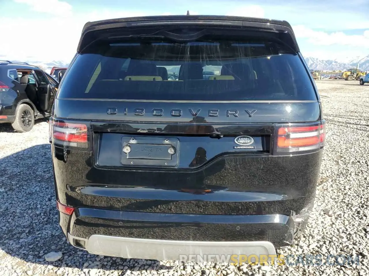 6 Photograph of a damaged car SALRU2RV6L2432115 LAND ROVER DISCOVERY 2020