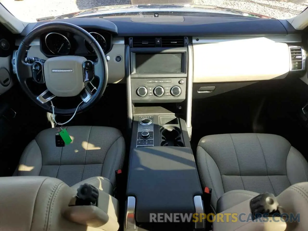 8 Photograph of a damaged car SALRU2RV6L2432115 LAND ROVER DISCOVERY 2020