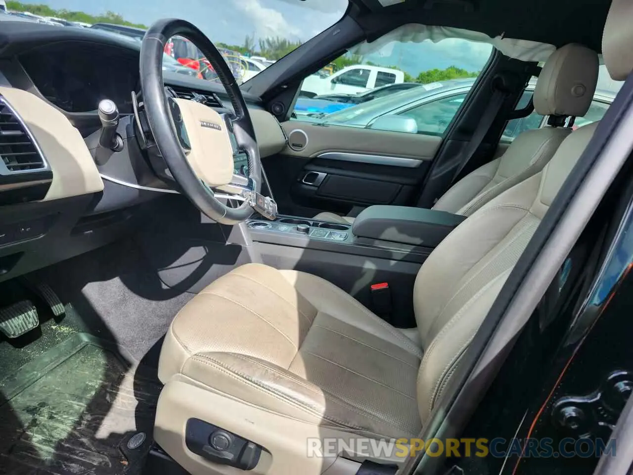 7 Photograph of a damaged car SALRU2RV6L2434351 LAND ROVER DISCOVERY 2020