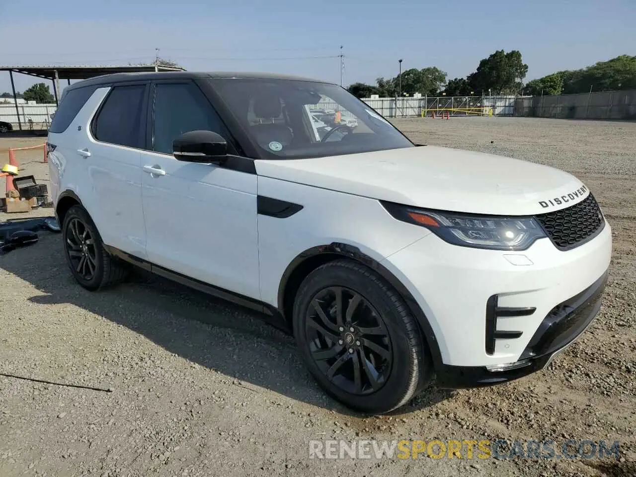 4 Photograph of a damaged car SALRU2RV7L2425836 LAND ROVER DISCOVERY 2020