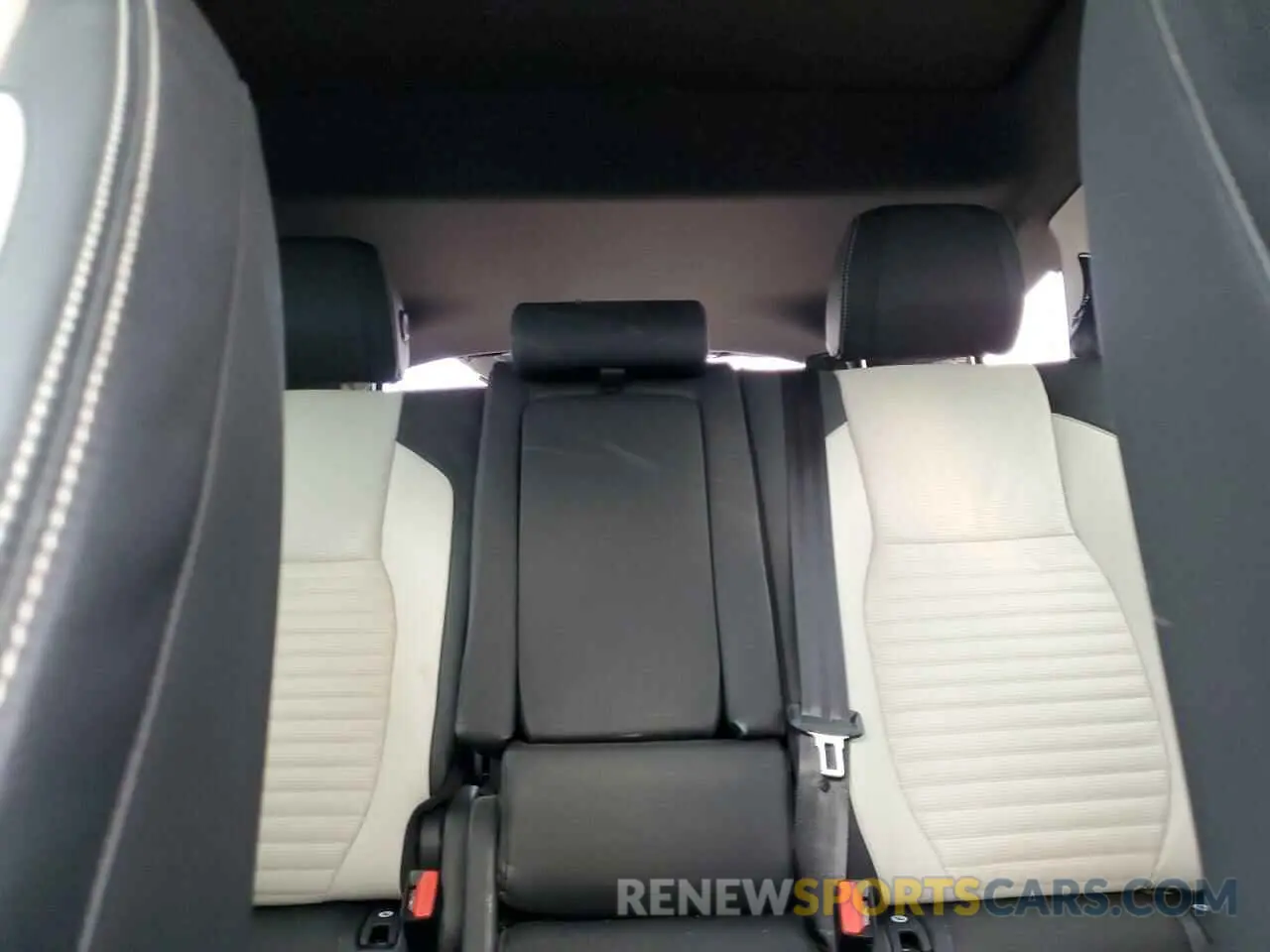 10 Photograph of a damaged car SALCL2FX9MH901470 LAND ROVER DISCOVERY 2021