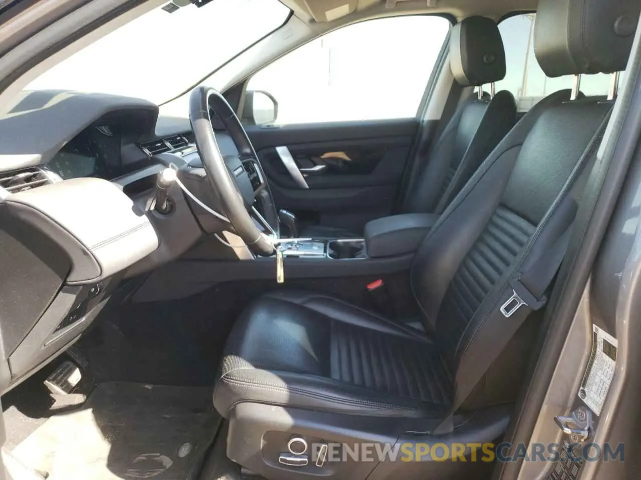 7 Photograph of a damaged car SALCP2FX3MH887067 LAND ROVER DISCOVERY 2021
